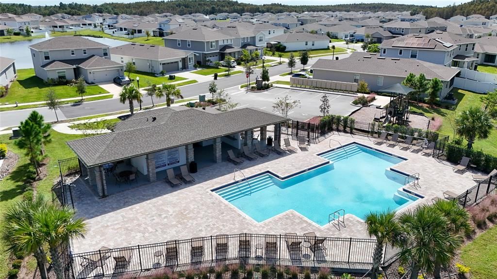 出租: $2,700 (5 贝兹, 3 浴室, 2328 平方英尺)