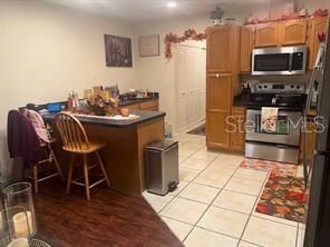 For Rent: $1,395 (2 beds, 1 baths, 900 Square Feet)