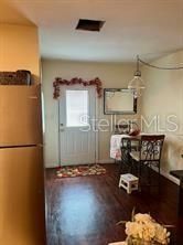 For Rent: $1,395 (2 beds, 1 baths, 900 Square Feet)