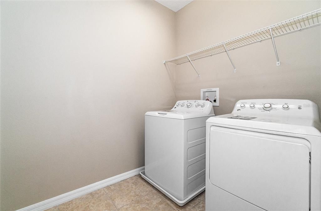 For Sale: $335,000 (3 beds, 2 baths, 1863 Square Feet)