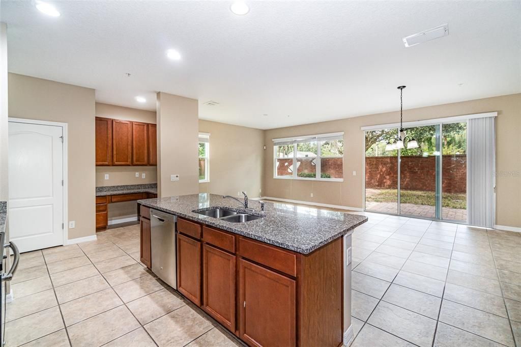 For Sale: $335,000 (3 beds, 2 baths, 1863 Square Feet)