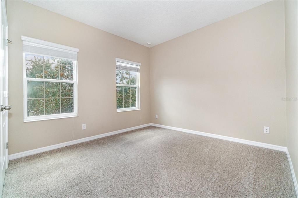 For Sale: $335,000 (3 beds, 2 baths, 1863 Square Feet)