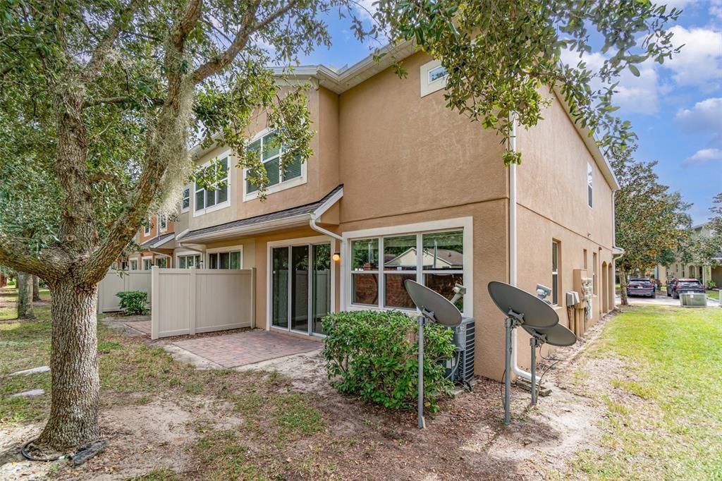 For Sale: $335,000 (3 beds, 2 baths, 1863 Square Feet)