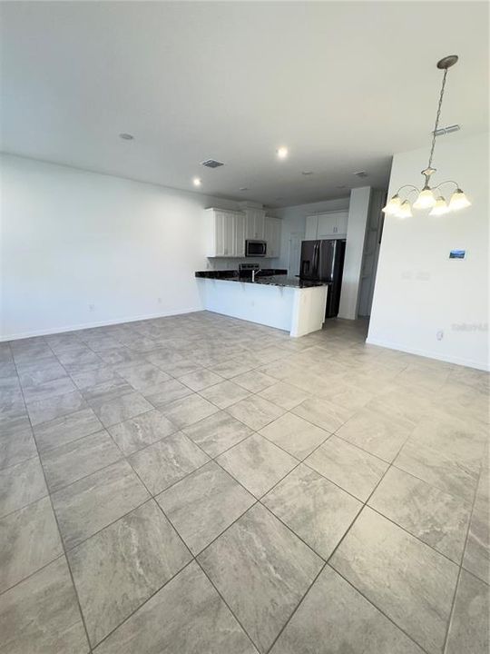 For Rent: $2,350 (3 beds, 2 baths, 1528 Square Feet)