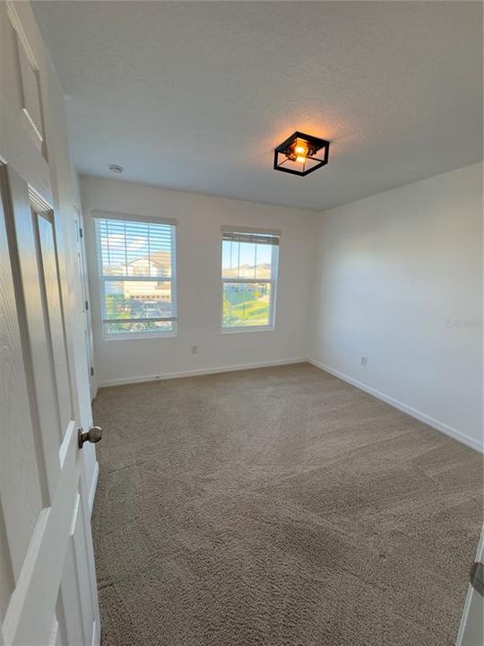 For Rent: $2,350 (3 beds, 2 baths, 1528 Square Feet)