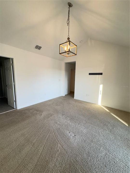 For Rent: $2,350 (3 beds, 2 baths, 1528 Square Feet)