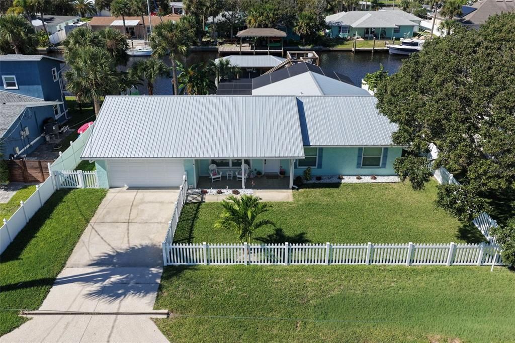 合同活跃: $875,000 (4 贝兹, 2 浴室, 1560 平方英尺)