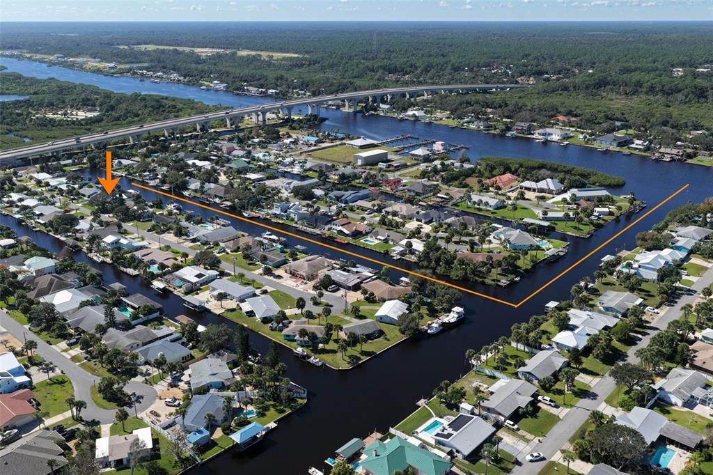 合同活跃: $875,000 (4 贝兹, 2 浴室, 1560 平方英尺)