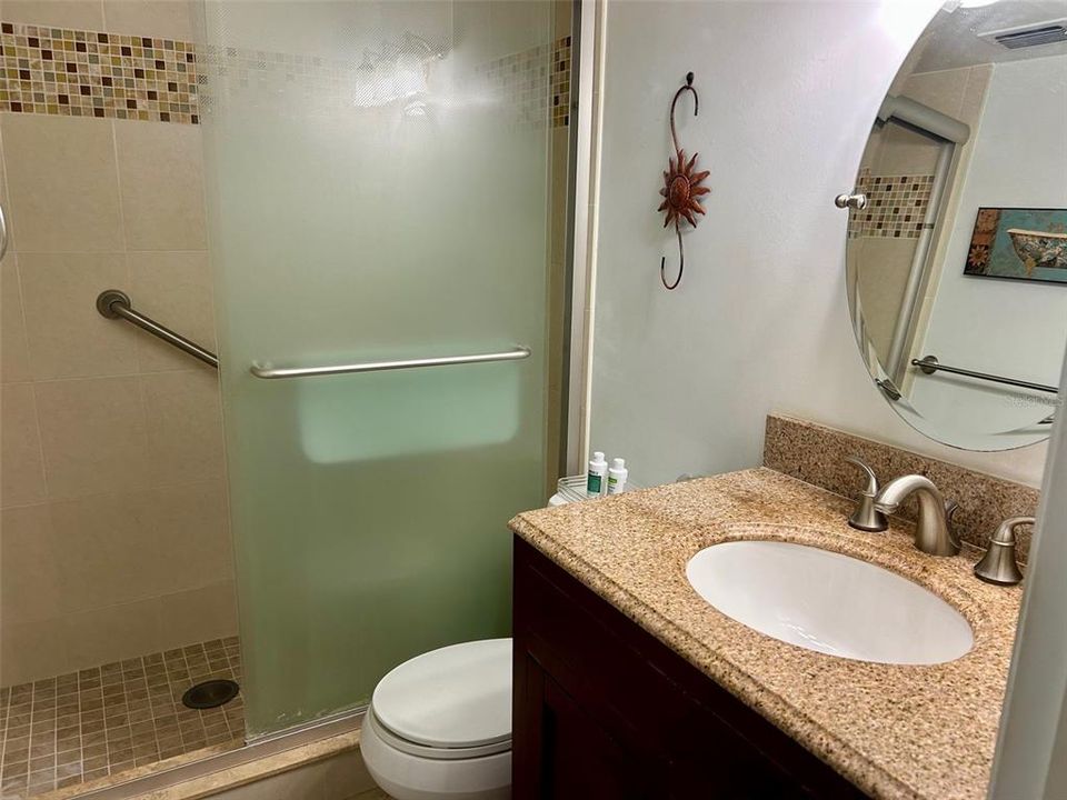 Active With Contract: $159,900 (2 beds, 2 baths, 1040 Square Feet)