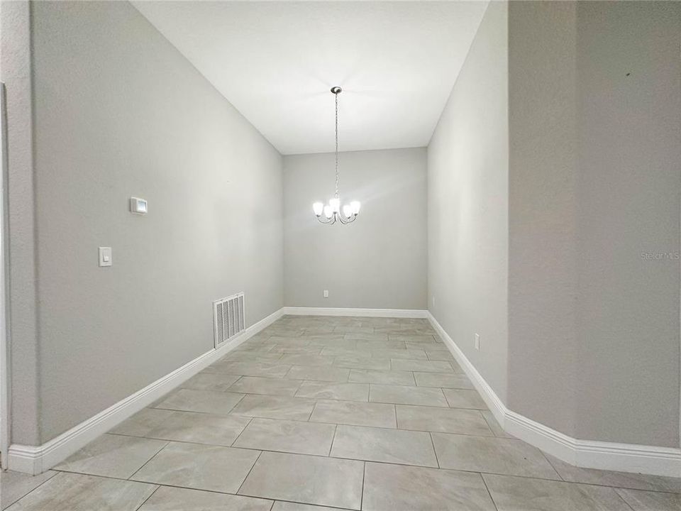 На продажу: $529,000 (2 спален, 2 ванн, 1704 Квадратных фут)