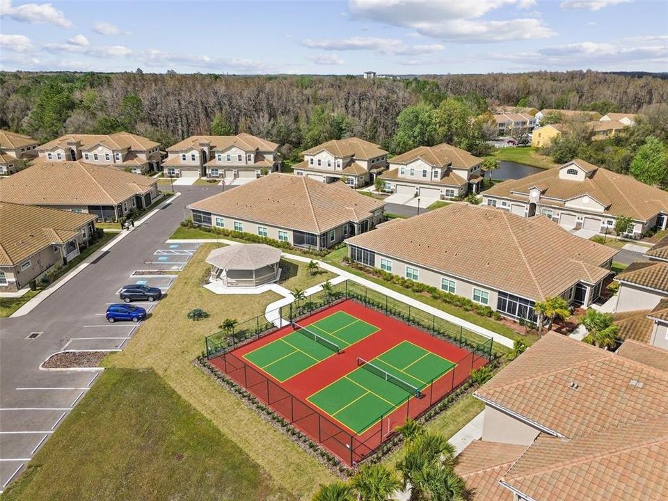 На продажу: $529,000 (2 спален, 2 ванн, 1704 Квадратных фут)