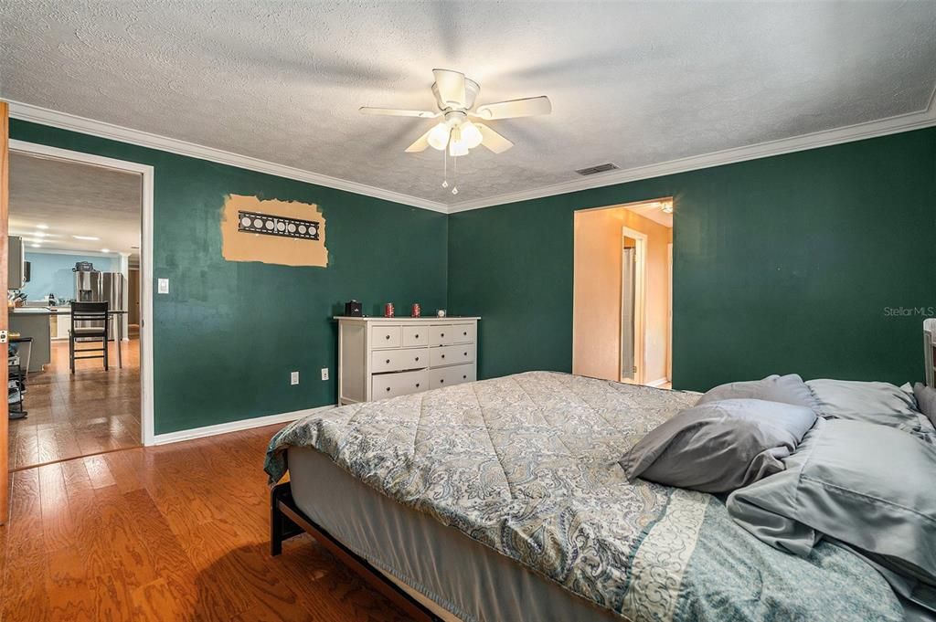 For Sale: $259,900 (2 beds, 2 baths, 1794 Square Feet)