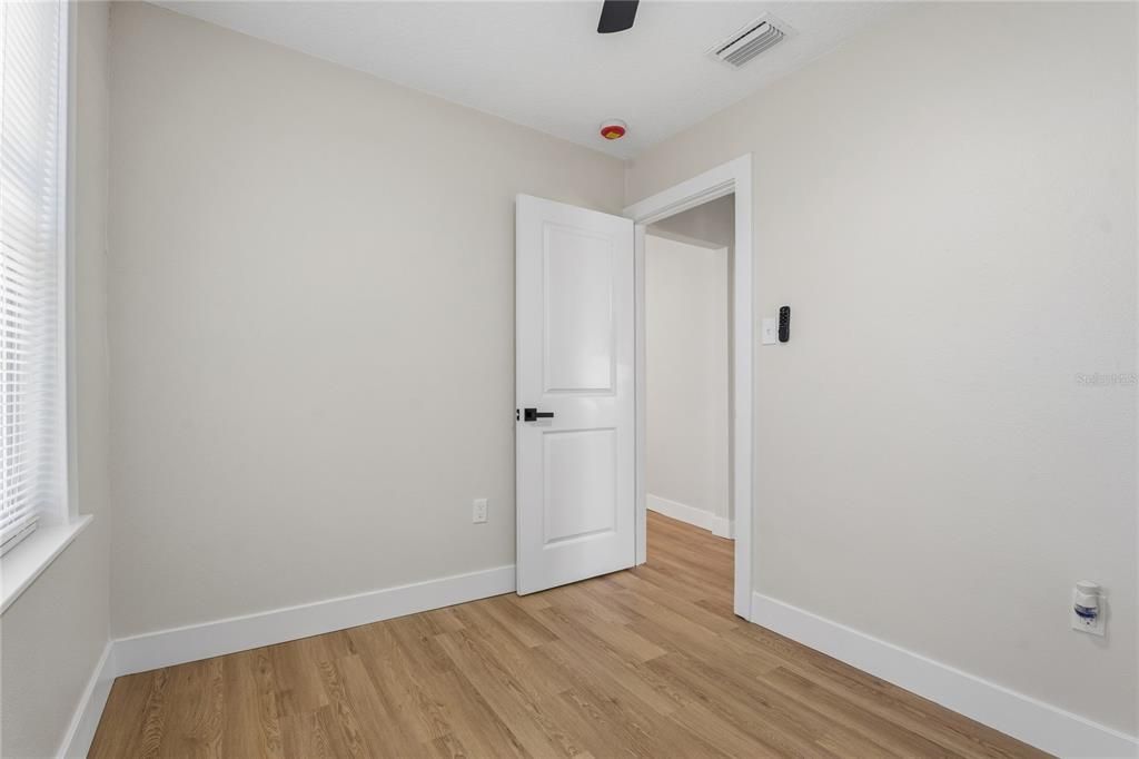 For Sale: $449,800 (4 beds, 2 baths, 1552 Square Feet)