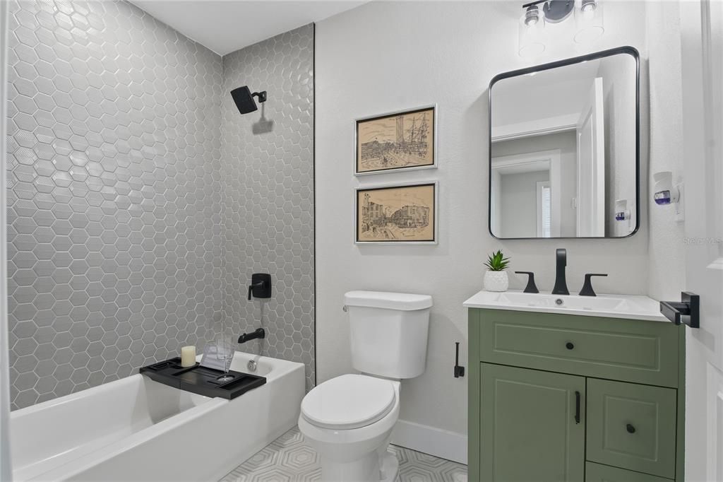 For Sale: $449,800 (4 beds, 2 baths, 1552 Square Feet)