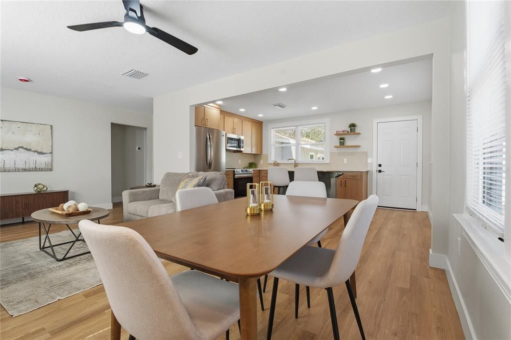 For Sale: $449,800 (4 beds, 2 baths, 1552 Square Feet)