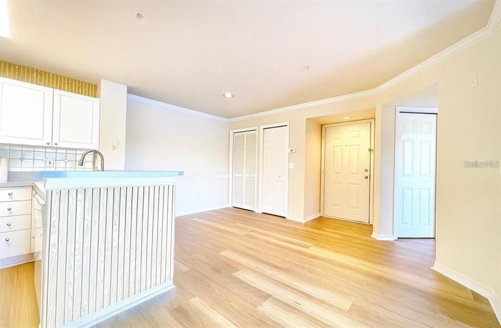 For Rent: $1,850 (2 beds, 2 baths, 1104 Square Feet)