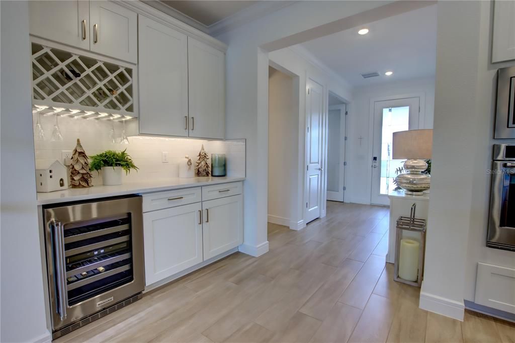 For Sale: $849,000 (3 beds, 2 baths, 2269 Square Feet)