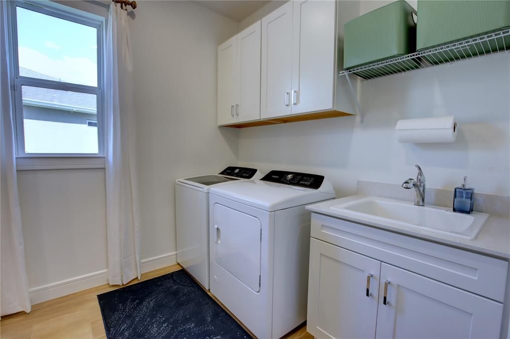 For Sale: $849,000 (3 beds, 2 baths, 2269 Square Feet)