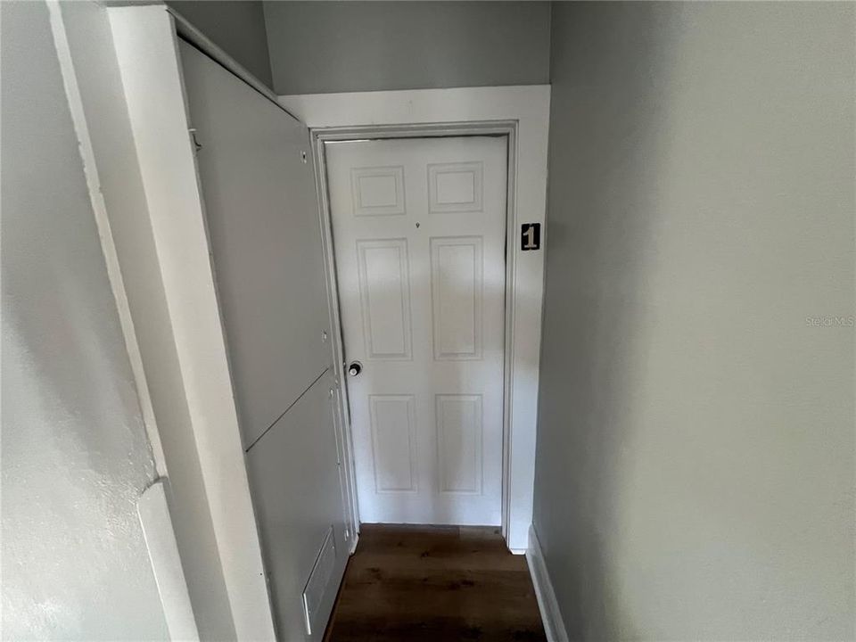 For Rent: $1,200 (1 beds, 1 baths, 557 Square Feet)