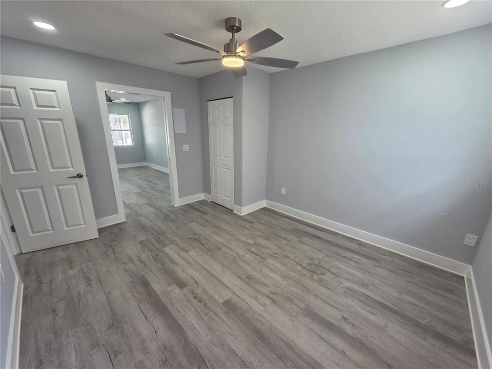 出租: $1,525 (1 贝兹, 1 浴室, 500 平方英尺)