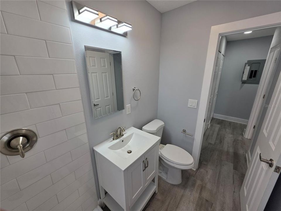 出租: $1,525 (1 贝兹, 1 浴室, 500 平方英尺)