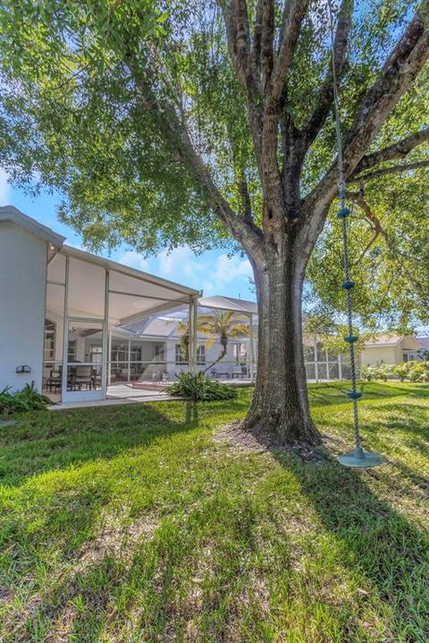 Active With Contract: $775,000 (3 beds, 3 baths, 2474 Square Feet)