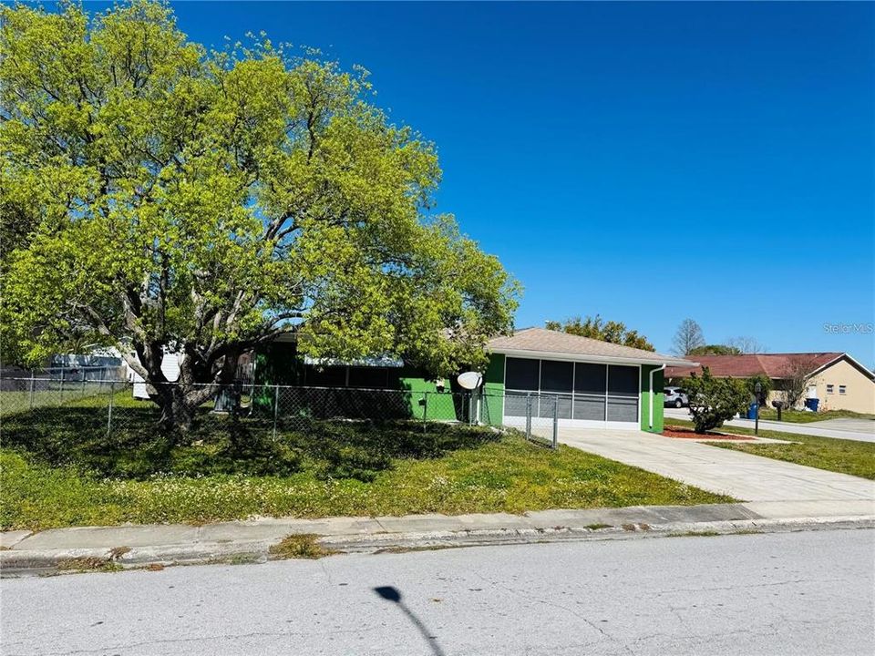 В аренду: $1,800 (3 спален, 2 ванн, 1326 Квадратных фут)