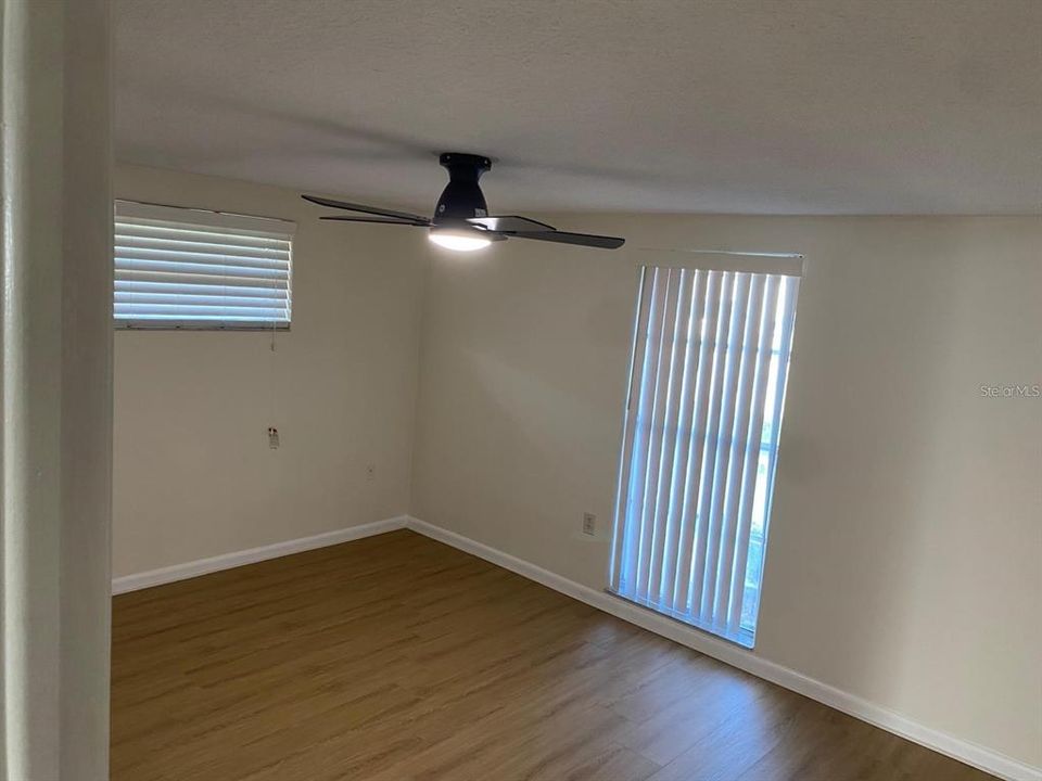 В аренду: $1,800 (3 спален, 2 ванн, 1326 Квадратных фут)