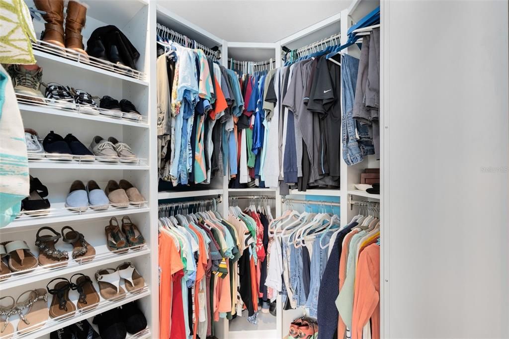 Active With Contract: $450,000 (3 beds, 2 baths, 1791 Square Feet)