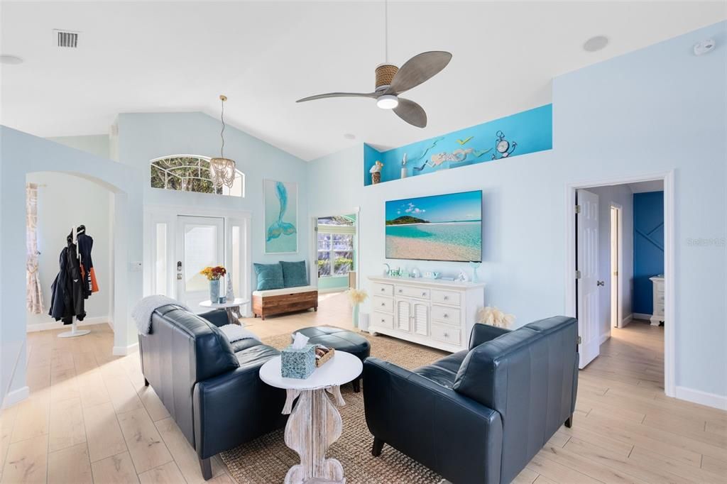 Active With Contract: $450,000 (3 beds, 2 baths, 1791 Square Feet)