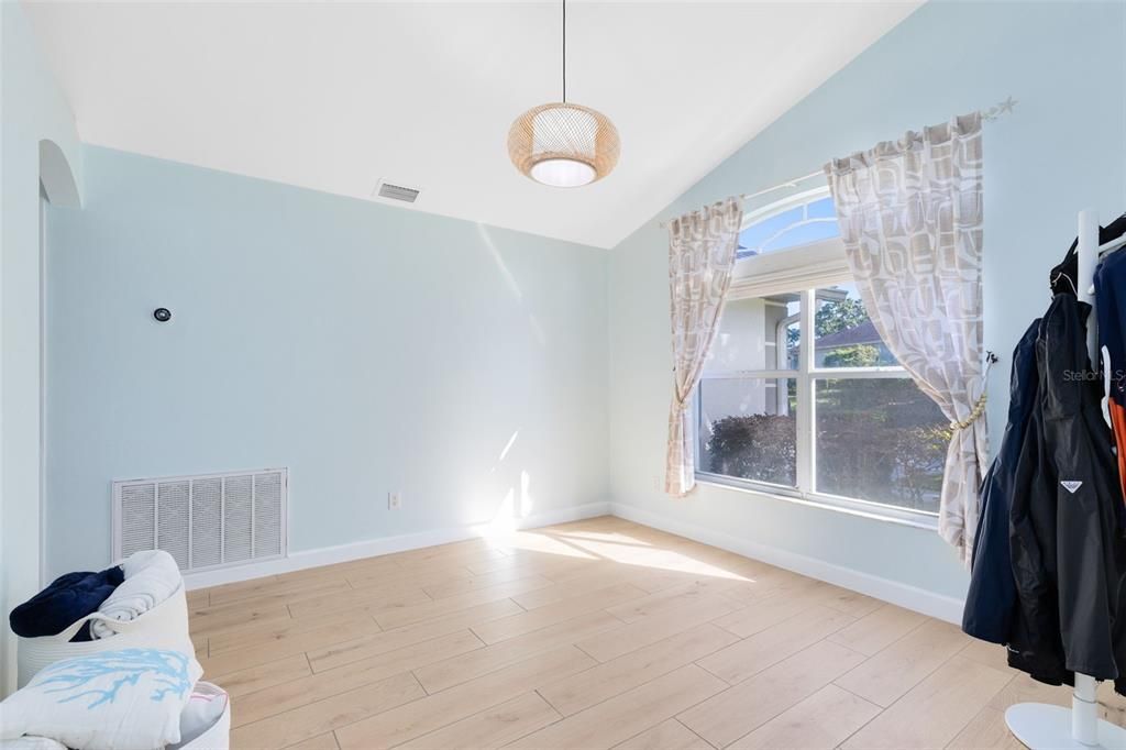 Active With Contract: $450,000 (3 beds, 2 baths, 1791 Square Feet)