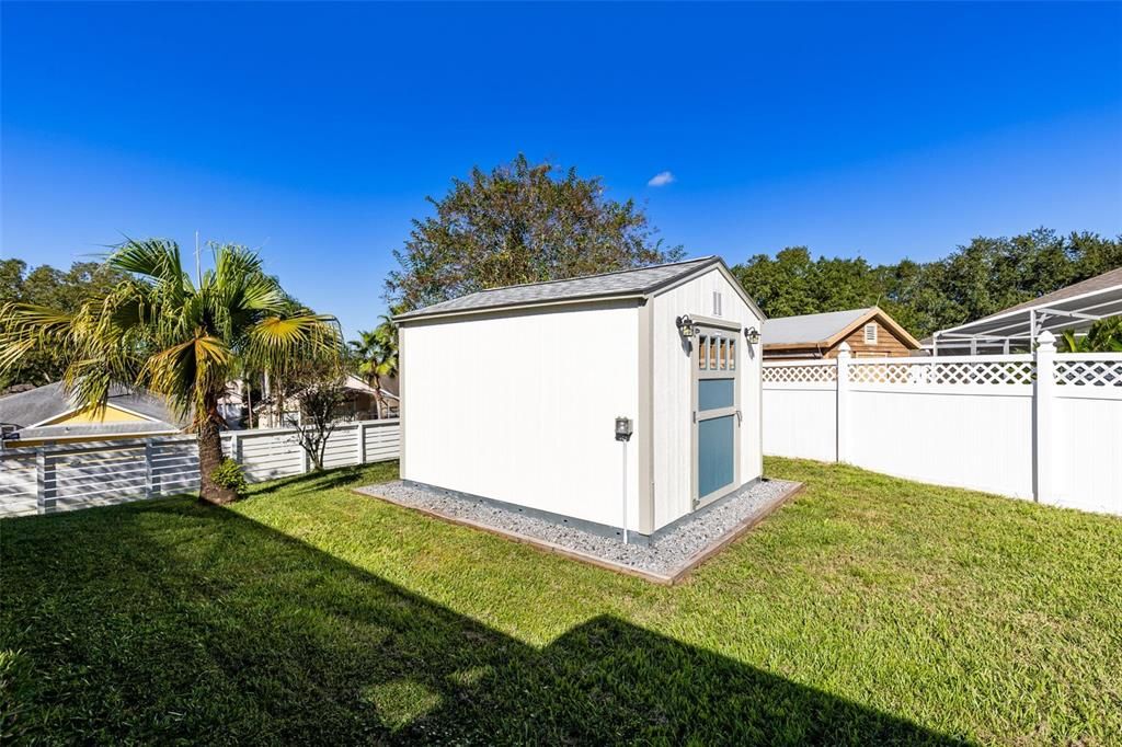 Active With Contract: $450,000 (3 beds, 2 baths, 1791 Square Feet)