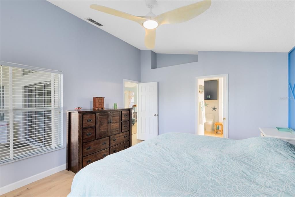 Active With Contract: $450,000 (3 beds, 2 baths, 1791 Square Feet)