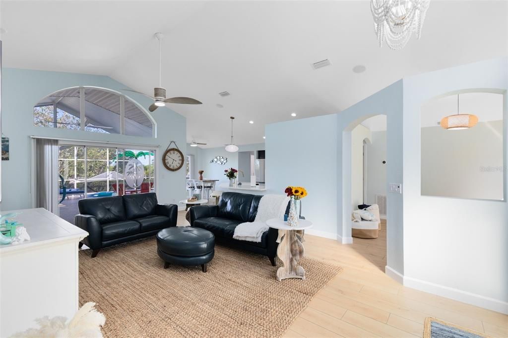 Active With Contract: $450,000 (3 beds, 2 baths, 1791 Square Feet)