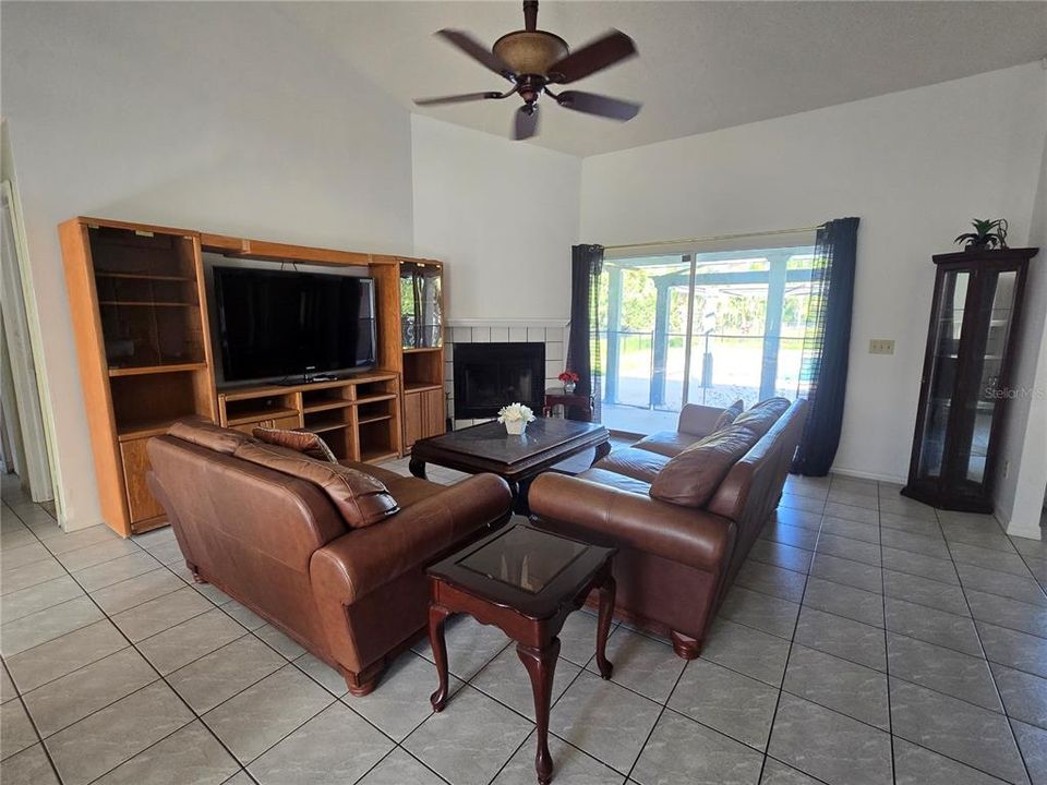 For Sale: $620,000 (4 beds, 2 baths, 2073 Square Feet)