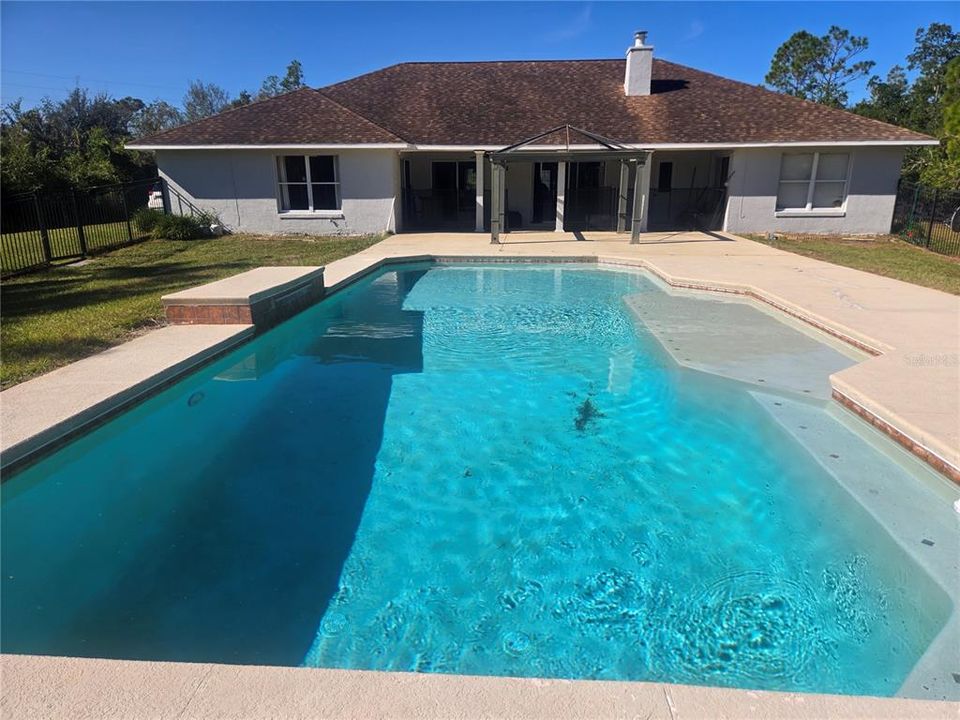 For Sale: $620,000 (4 beds, 2 baths, 2073 Square Feet)