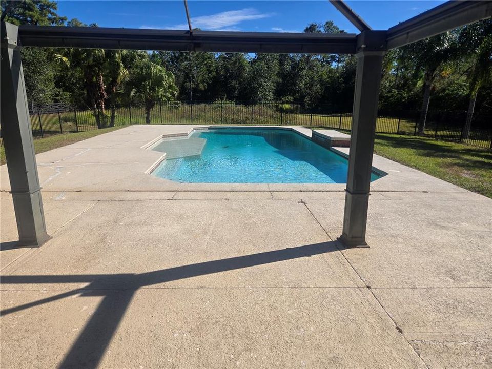 For Sale: $620,000 (4 beds, 2 baths, 2073 Square Feet)