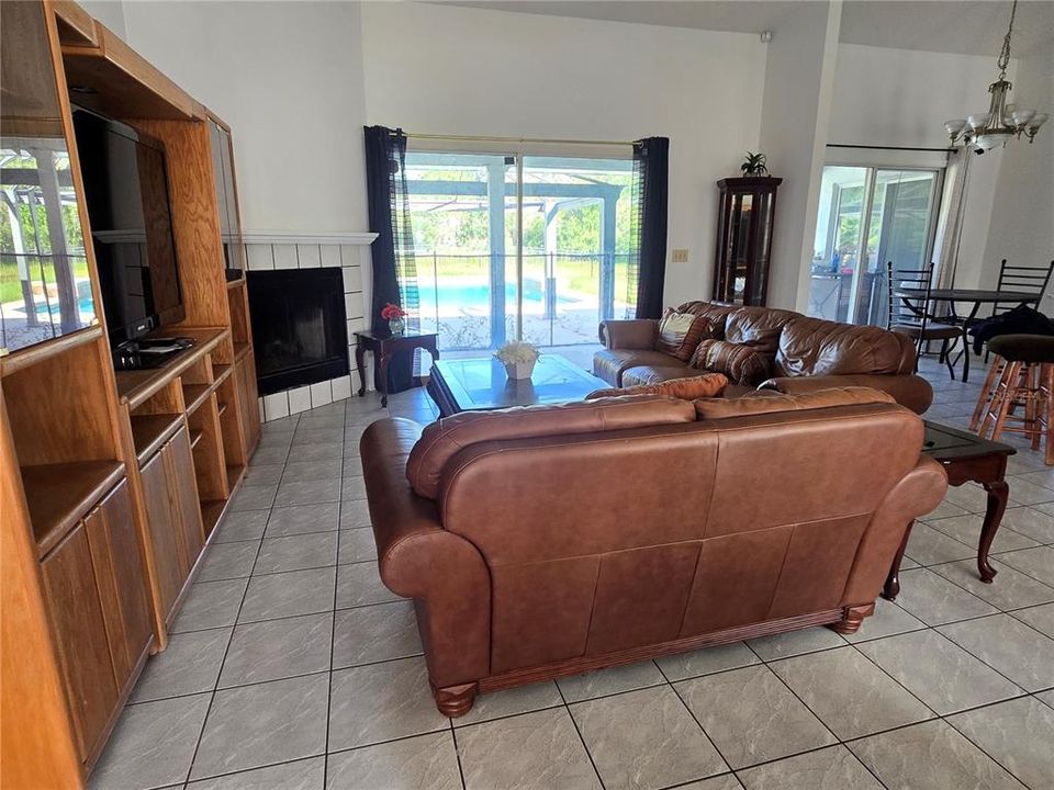 For Sale: $620,000 (4 beds, 2 baths, 2073 Square Feet)