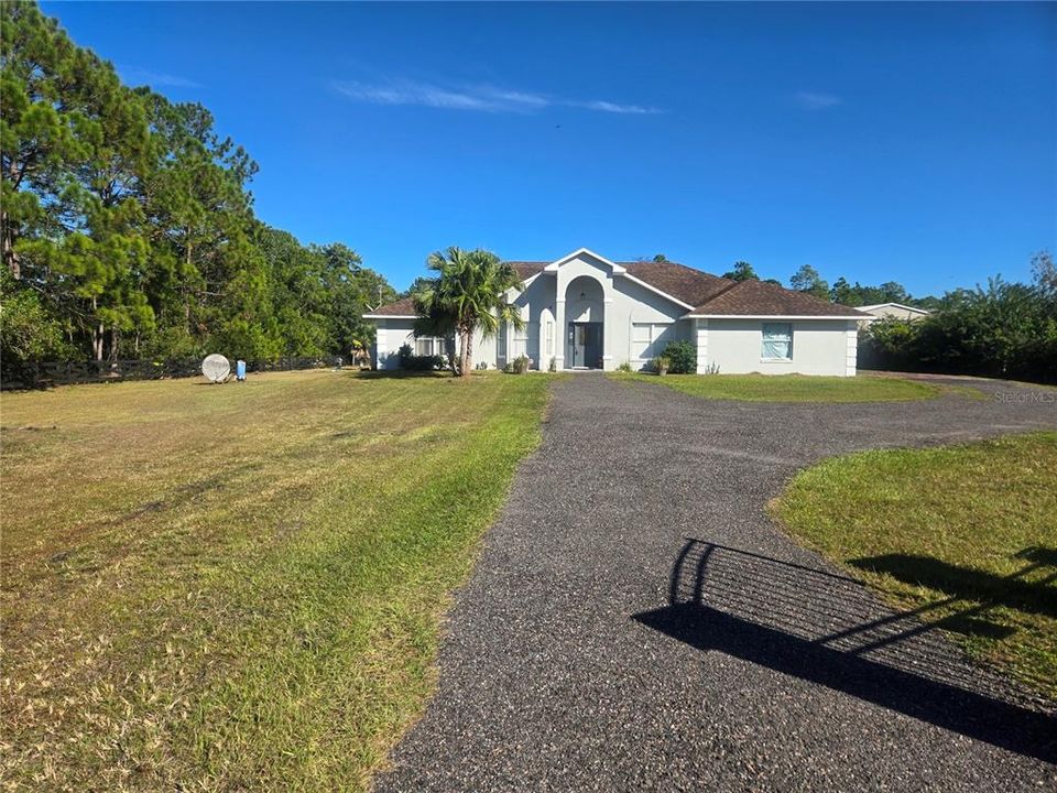 For Sale: $620,000 (4 beds, 2 baths, 2073 Square Feet)