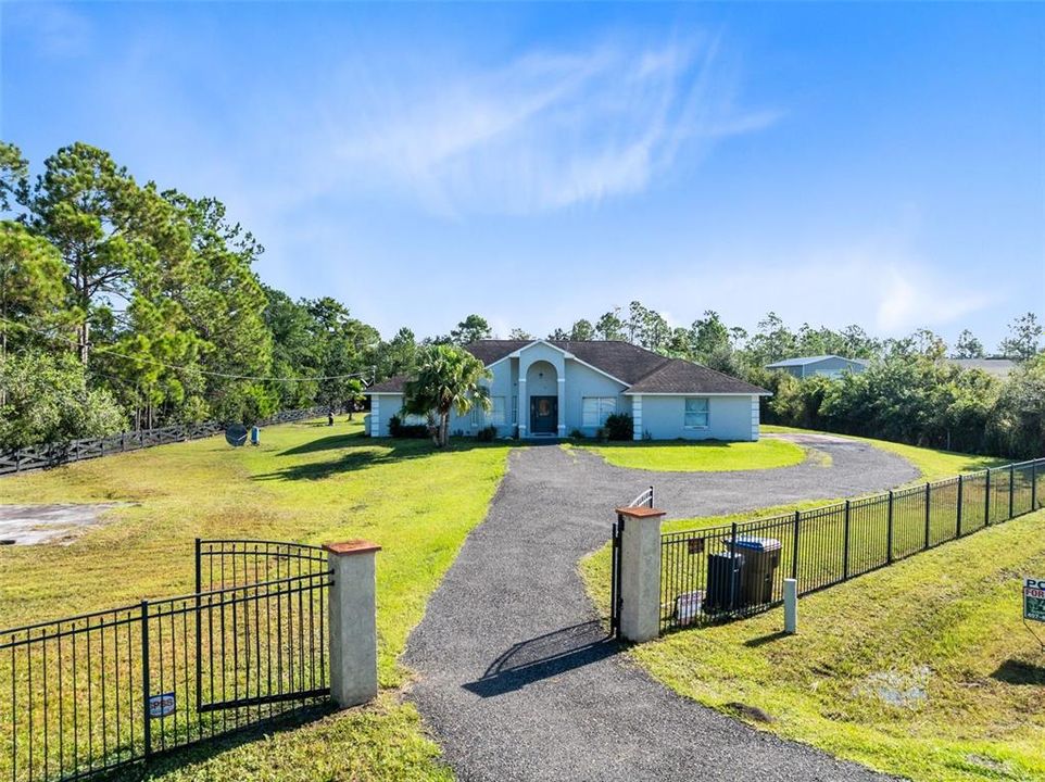 For Sale: $620,000 (4 beds, 2 baths, 2073 Square Feet)