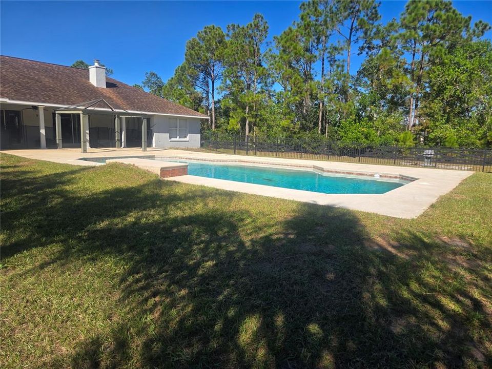 For Sale: $620,000 (4 beds, 2 baths, 2073 Square Feet)