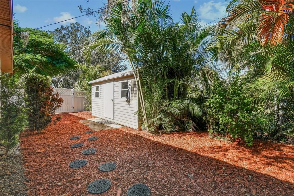 For Sale: $480,000 (3 beds, 2 baths, 1806 Square Feet)