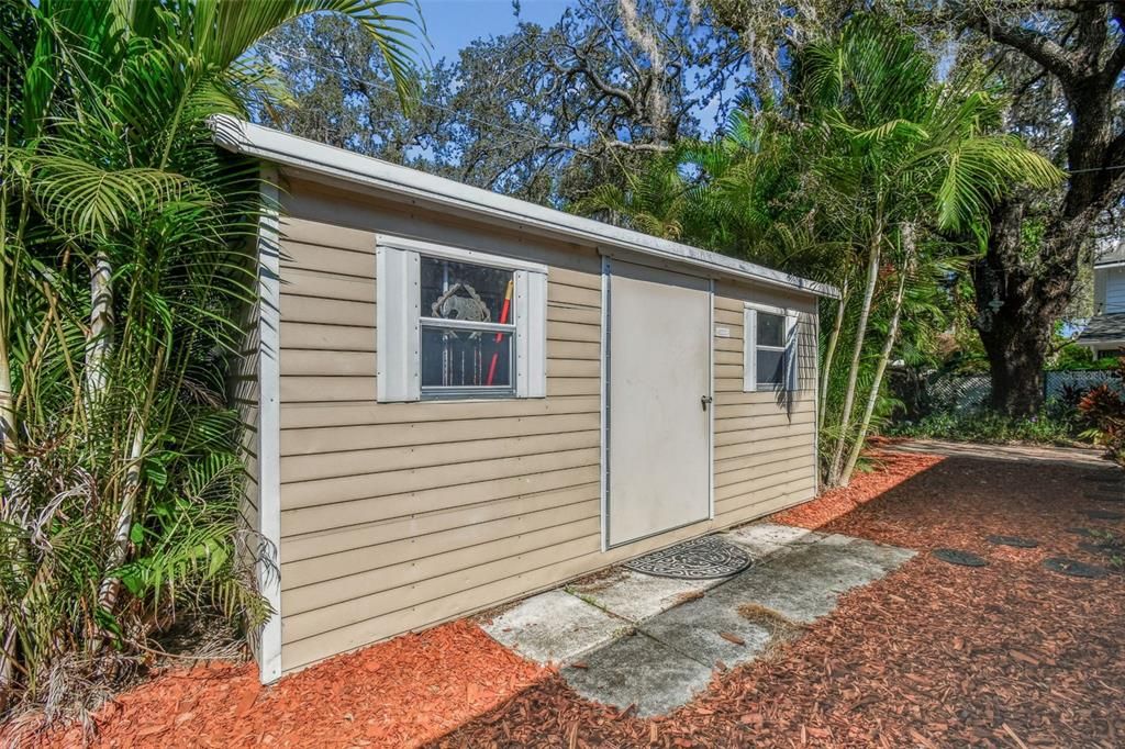 For Sale: $480,000 (3 beds, 2 baths, 1806 Square Feet)