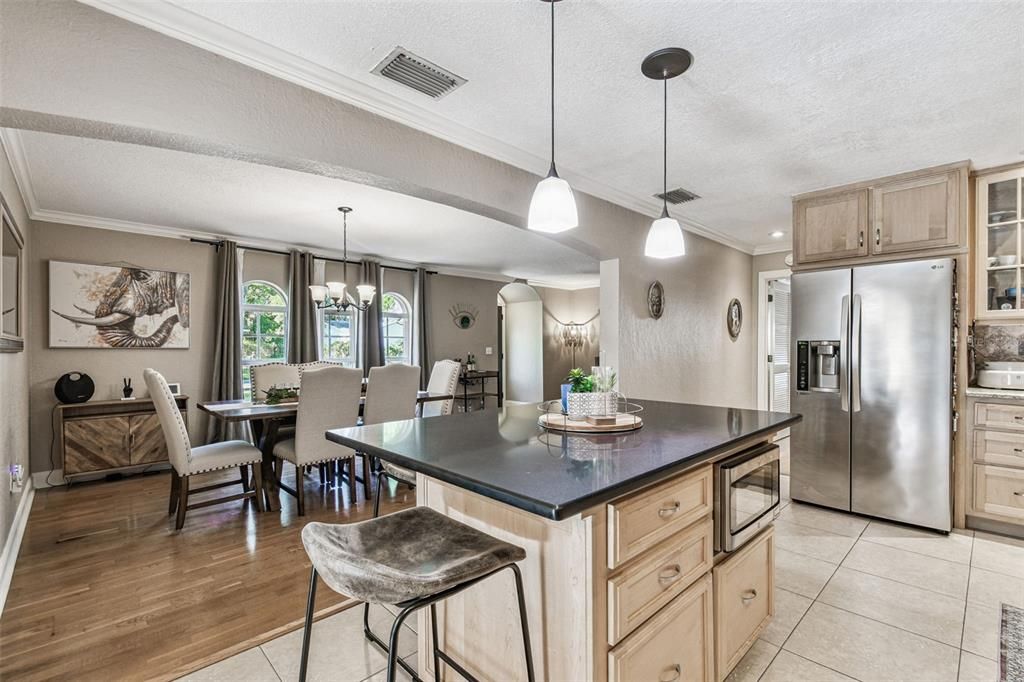 For Sale: $480,000 (3 beds, 2 baths, 1806 Square Feet)