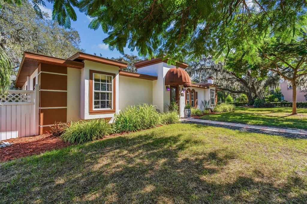 For Sale: $480,000 (3 beds, 2 baths, 1806 Square Feet)