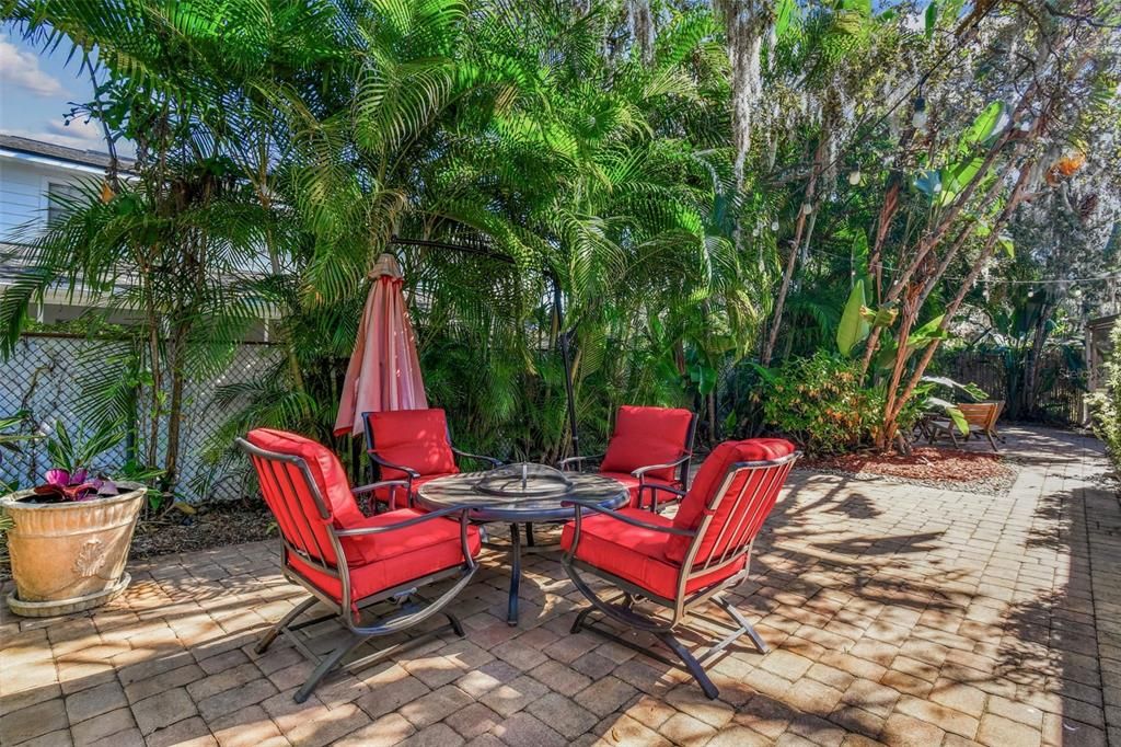 For Sale: $480,000 (3 beds, 2 baths, 1806 Square Feet)