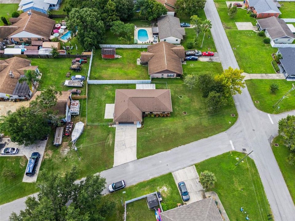 合同活跃: $375,000 (3 贝兹, 2 浴室, 1398 平方英尺)