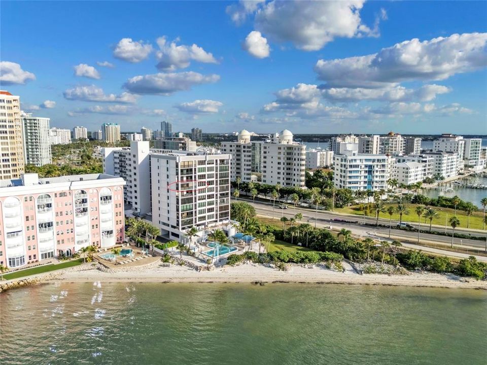 Activo con contrato: $849,000 (2 camas, 2 baños, 1389 Pies cuadrados)