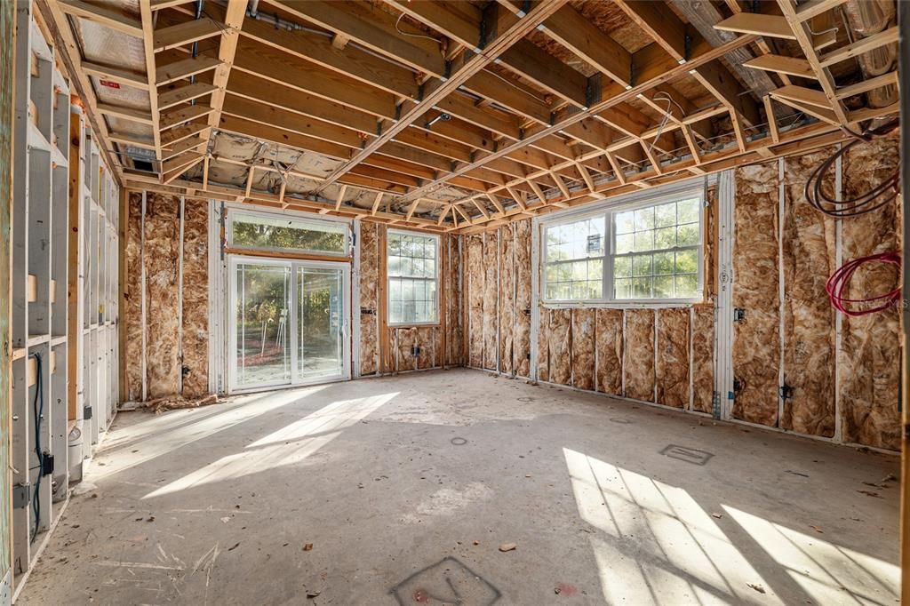 待售: $499,000 (5 贝兹, 4 浴室, 5700 平方英尺)