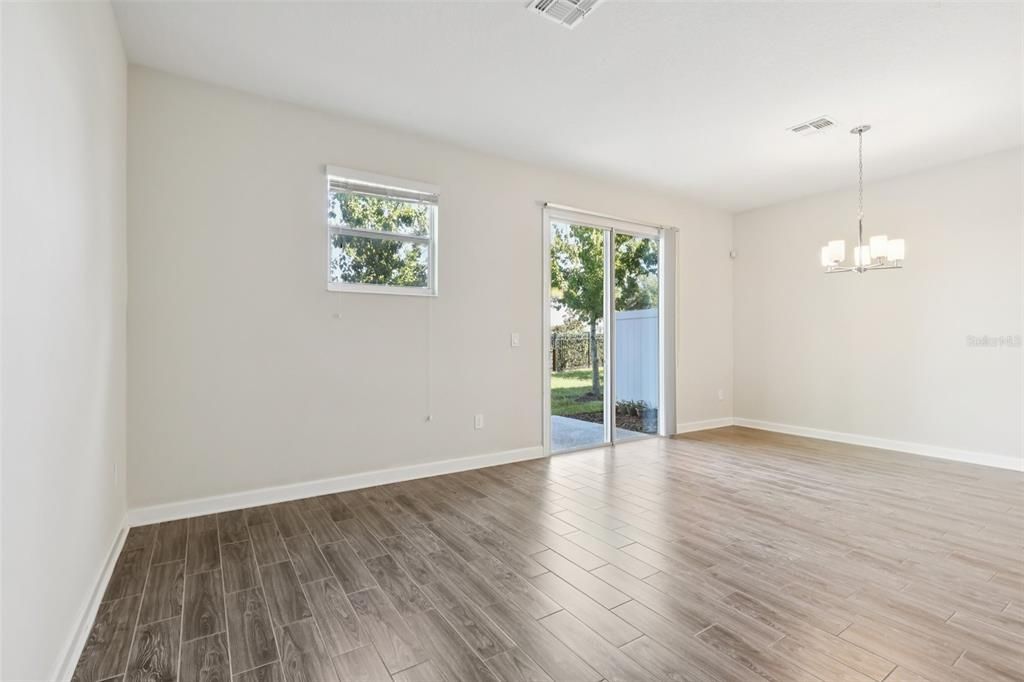 For Sale: $337,100 (3 beds, 2 baths, 1797 Square Feet)